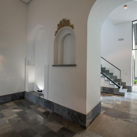 Ry Aparcamiento Incluido Junto A Catedral Ideal Parejas Sevilla Eksteriør bilde