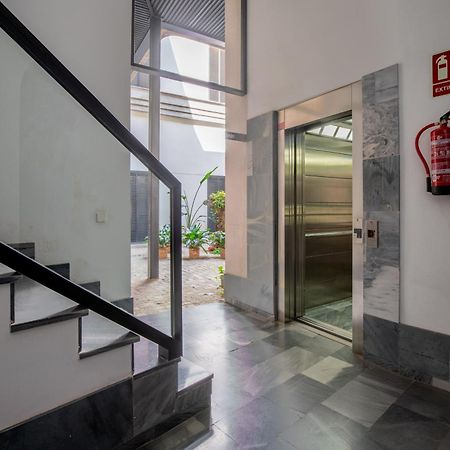 Ry Aparcamiento Incluido Junto A Catedral Ideal Parejas Sevilla Eksteriør bilde