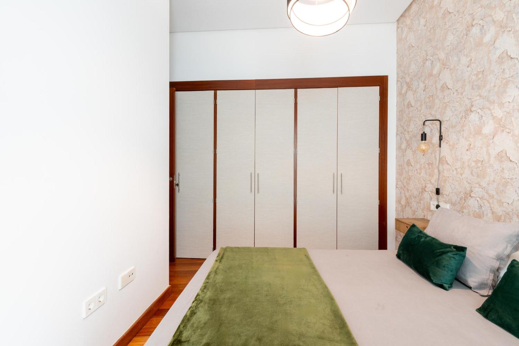 Ry Aparcamiento Incluido Junto A Catedral Ideal Parejas Sevilla Eksteriør bilde